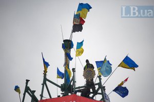 ​Митингующие хотят установить у Киевсовета 10-метровую ель