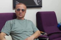 Оппозиционного узбекского журналиста отпустили из-под стражи в Киеве