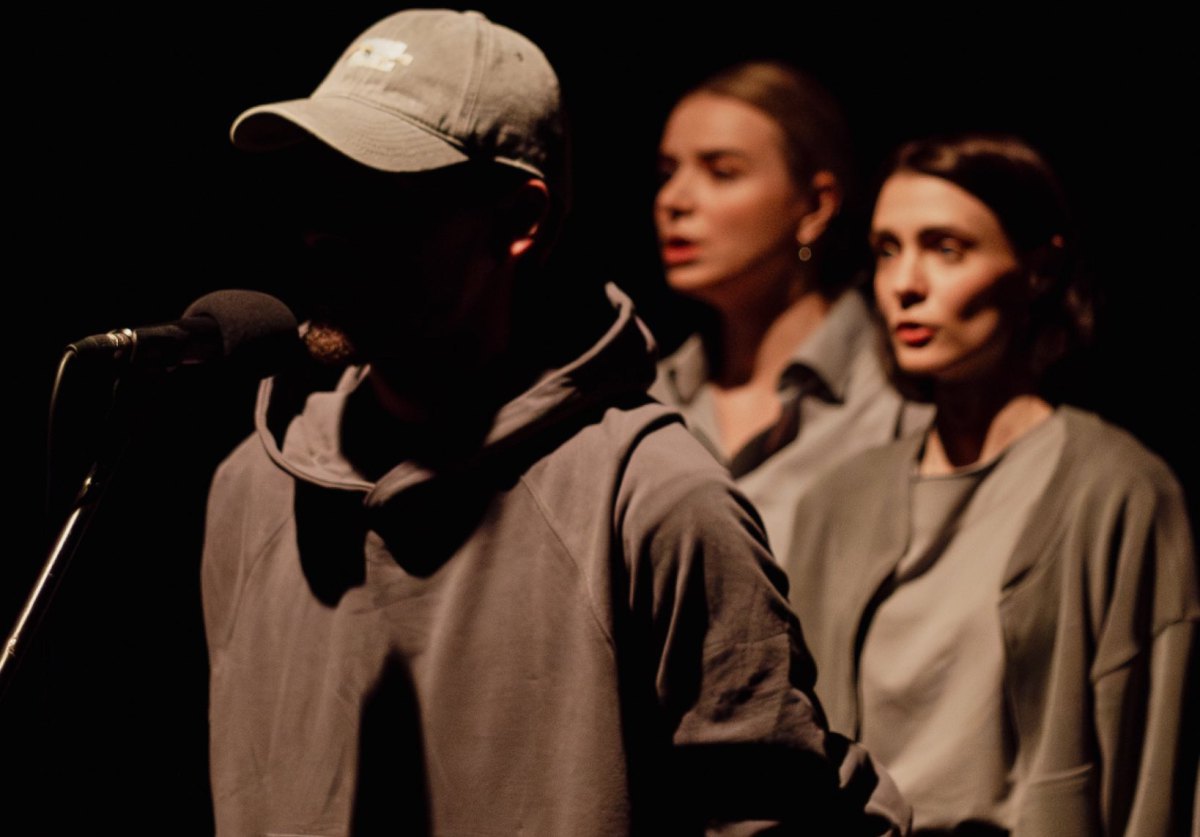 Вистава "Плейлист подорожнього"