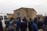 ФСБ проводить масові обшуки в домівках кримських татар
