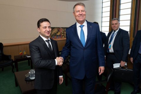 Зеленский и президент Румынии Йоханнис договорились о взаимных визитах