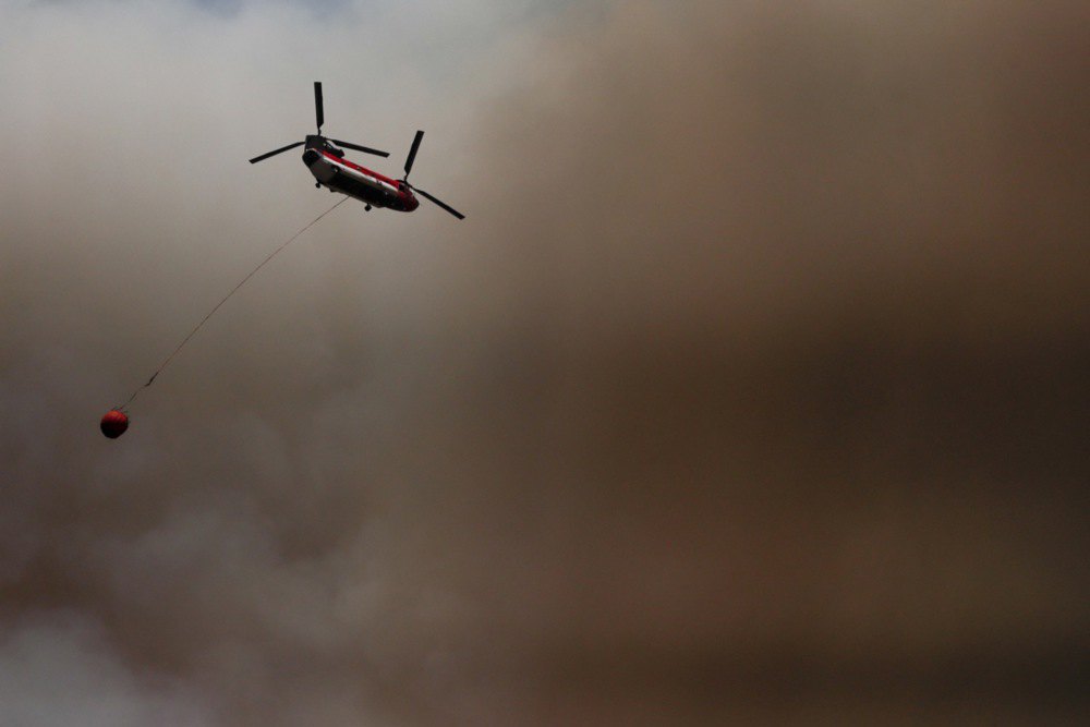 У Чилі гелікоптери намагаються гасити масштабні лісові пожежі