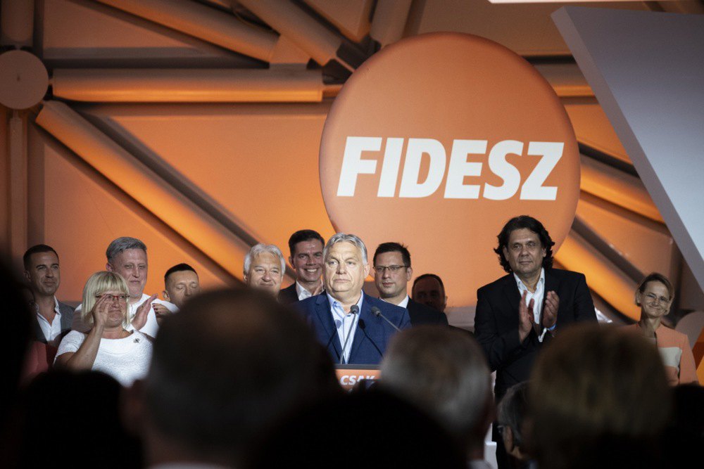 Віктор Орбан під час вечірки партії «Фідес» після виборів до Європейського парламенту й місцевих виборів в Угорщині, 10 червня 2024 р.