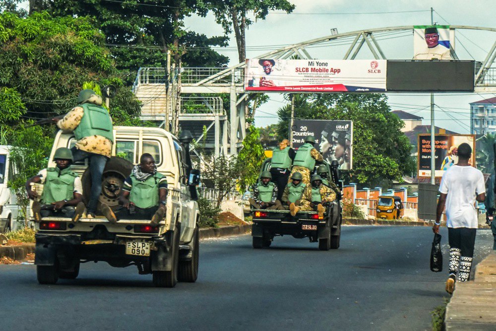 У Сьєрра-Леоне запровадили комендантську годину після збройних сутичок у столиці