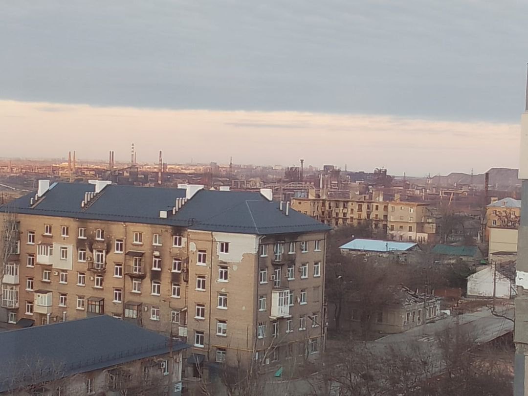 Краєвид з вікна квартири Анатолія Левченка, весна 2023