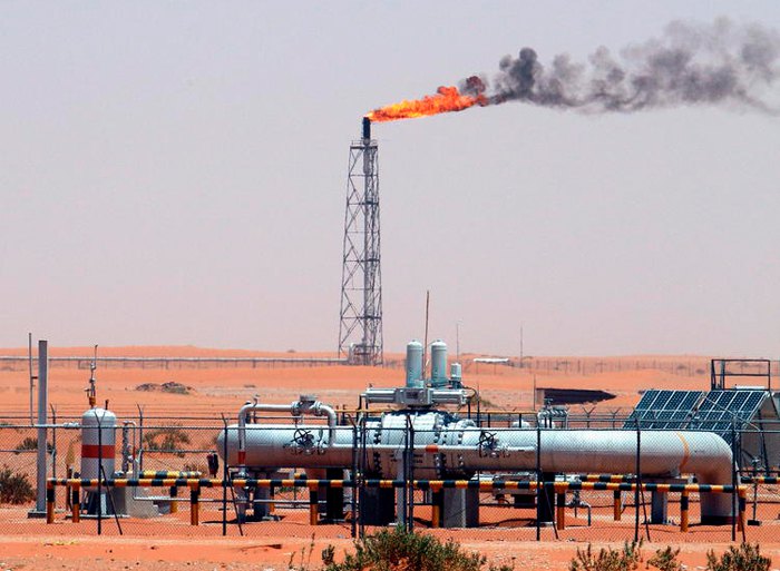 Нефтеперерабатывающий завод компании Aramco, в регионе Джубайль, восточная Саудовская Аравия.