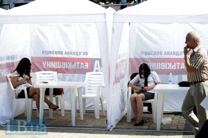 В Киеве под выборы активно ищут адекватных охранников