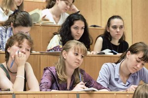Киевская молодежь хочет получать в столице образование европейского уровня, - эксперт