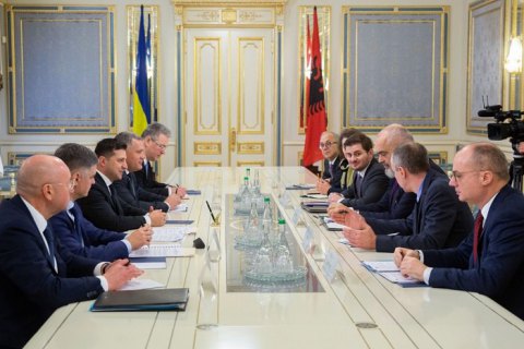 Зеленський обговорив з головою ОБСЄ розширення мандата СММ на Донбасі