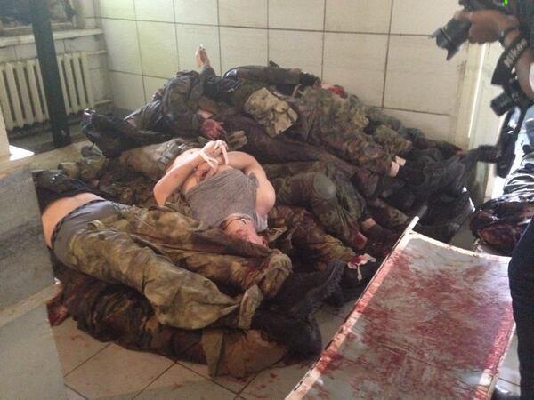 Трупы боевиков в морге в Донецка