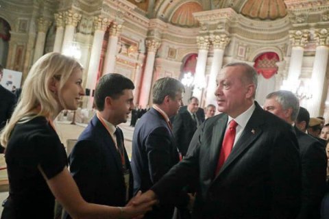 У МЗС України зустріч Ердогана з кримськими "депутатами" визнали "випадковою"