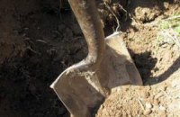 РНБО: у Слов'янську знайшли могильники c тілами сотень бойовиків