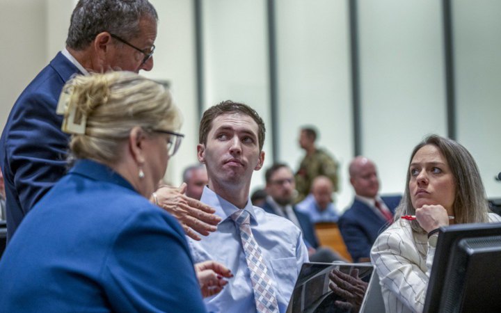 Вбивця Чарлі Кірка вперше особисто прибув до суду