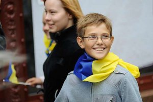 Чиновники взялися за виховання патріотів