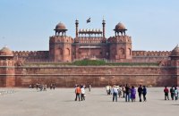 У Делі біля історичної пам'ятки вибухнула машина. Вісім людей загинули, близько 20 поранені