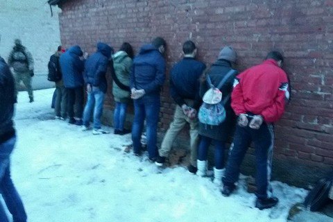 В Кропивницком задержали группировку White Lions за избиения и грабежи