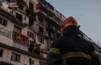 У Деснянському районі Києва завершили аварійно-рятувальні роботи на місці російського удару