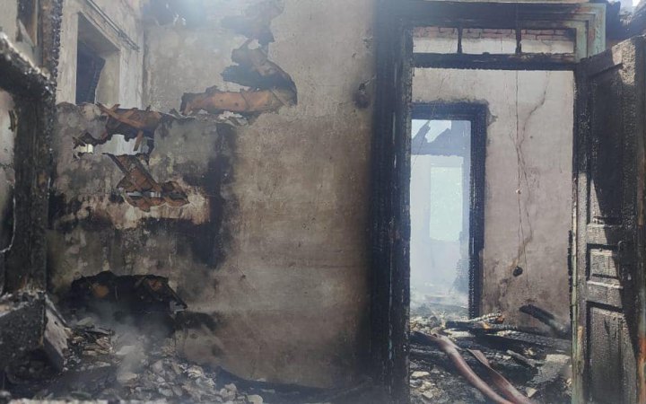 ​Через ворожі обстріли загорівся ФАП на Чернігівщині
