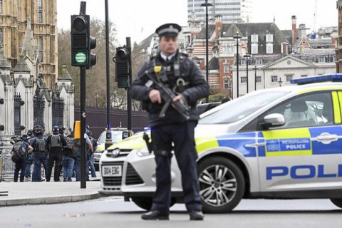У Лондоні затримано ще одну людину в справі про напад з мечем
