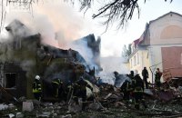 ​У Миколаєві прогриміло близько десяти потужних вибухів, – мер