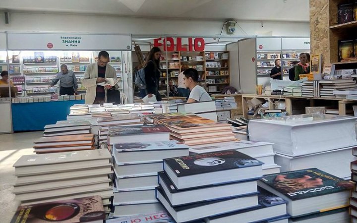 Із жовтня кошти з "Пакунку школяра" можна буде витрачати на книги