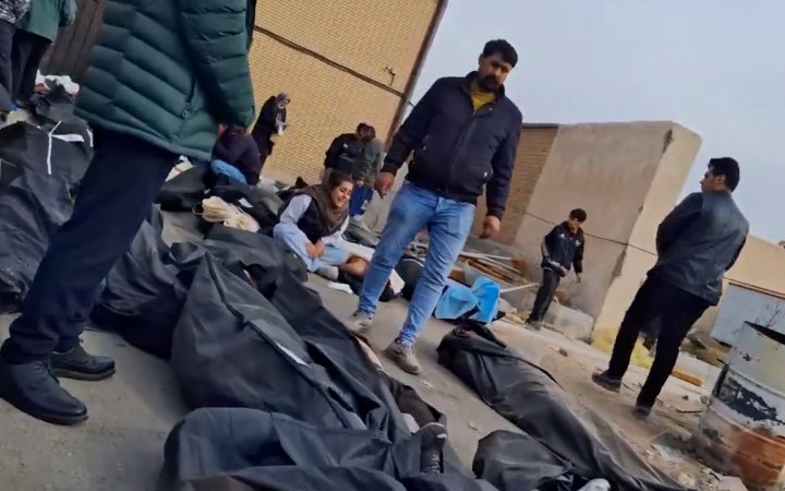 Іран: режим потопив протести в крові 