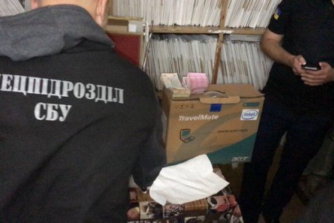 В Одесі керівник підрозділу "Укртрансбезпеки" вимагав гроші за списання штрафів