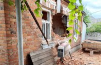 Дві людини загинули і одна поранена через російські обстріли Харківщини 