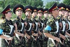 Украинские женщины идут в армию