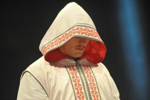 Усик и Аксенов открыли боксерский турнир в Симферополе