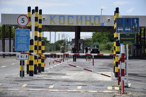 Венгрия прекращает пропуск в двух пунктах на границе с Украиной до конца месяца