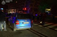 Два п'яних киянина змусили водія автомобіля возити їх по місту в комендантську годину