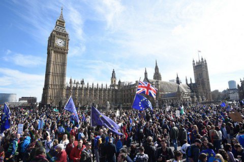Британия готовится ввести военное положение в случае беспорядков после "Брексита", - The Sunday Times