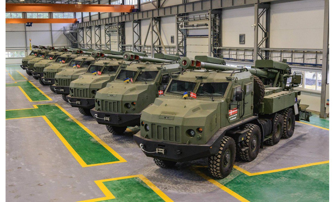 Частина з САУ 2С22 'Богдана', які Данія закупила для України