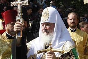 Патриарх Кирилл плавает на яхте за $4 млн