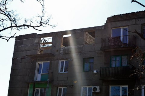 При обстреле боевиками населенных пунктов в Луганской области ранены 2 человека