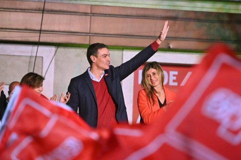 Зеленский поздравил ​Санчеса с избранием главой правительства Испании