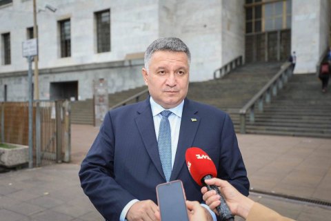 Аваков заявил об обострении ситуации на Донбассе перед принятием санкций в отношении каналов Медведчука 
