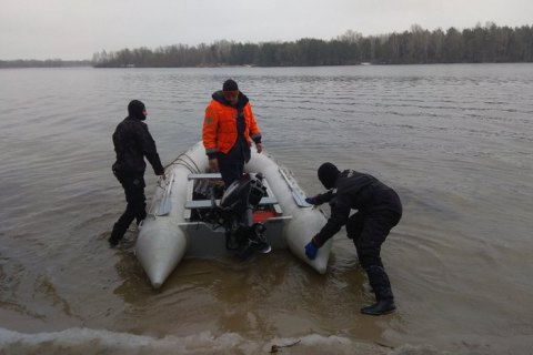 В Днепре у Кременчуга обнаружили тело девушки, пропавшей при аварии моторной лодки месяц назад