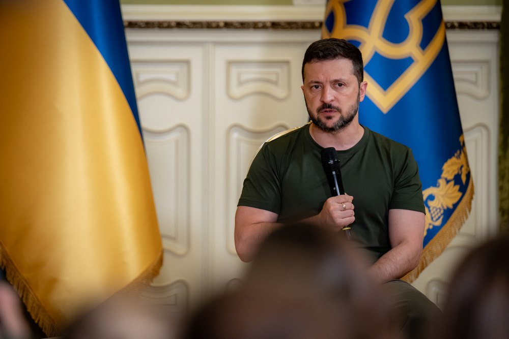 Президент Володимир Зеленський під час пресконференції в Києві