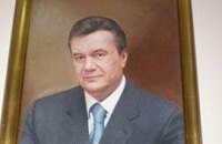 У Януковича обещают, что портреты президента в школах висеть не будут