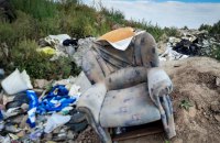 Уламки чужого життя. Що трапляється із речами з розбомблених Росією київських квартир