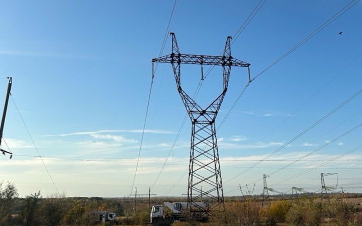 У семи областях через обстріли частково немає світла