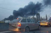 В Киеве возник пожар в магазине "Агромат" на Булаховского