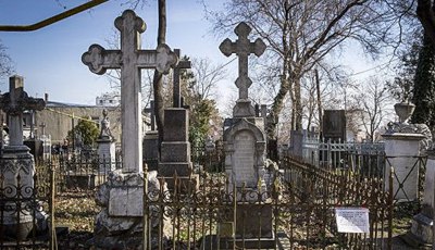 «Ходять по дворах і переписують раніше похованих»: нова «діяльність» окупантів 