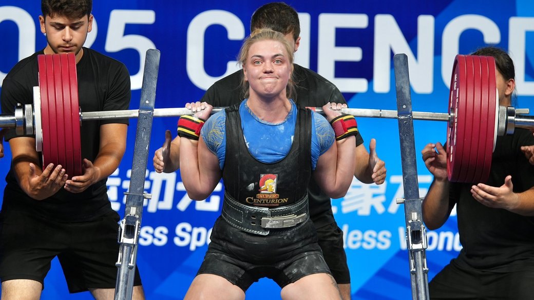 Дар'я Русаненко під час виконання вправи