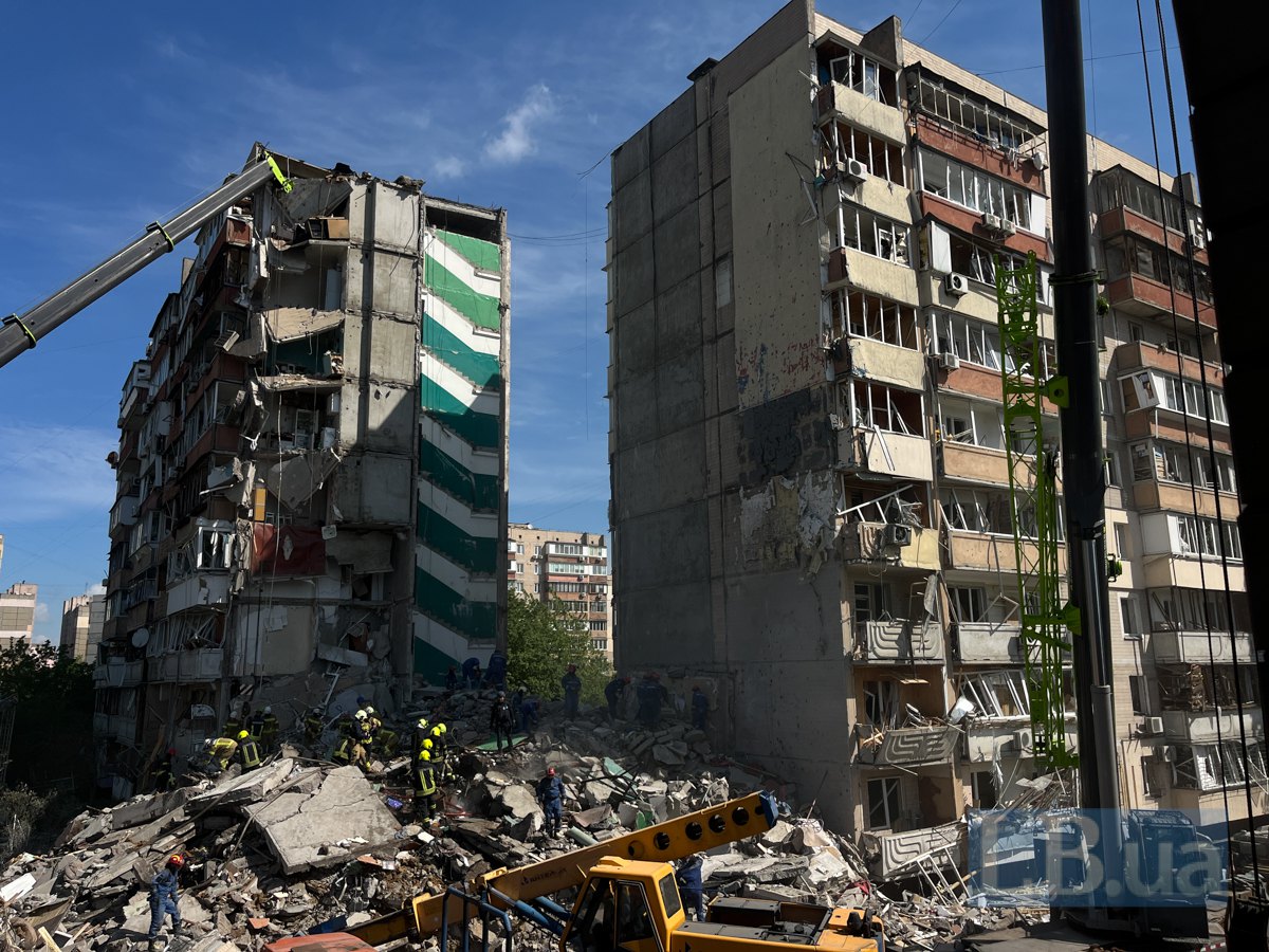 На місці атаки на Київ, 14 травня 2025 р.