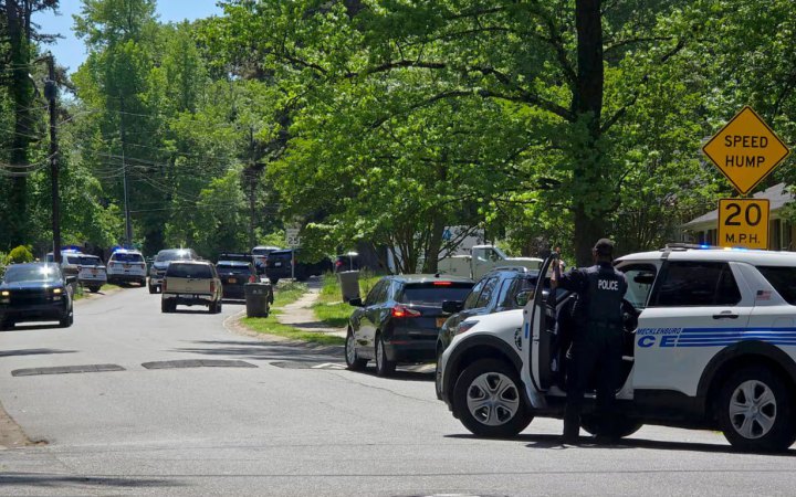 Reuters: у США внаслідок стрілянини на сімейному святі четверо людей загинули, 14 отримали поранення