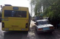 У Києві обстріляли автобус із пневматичної зброї