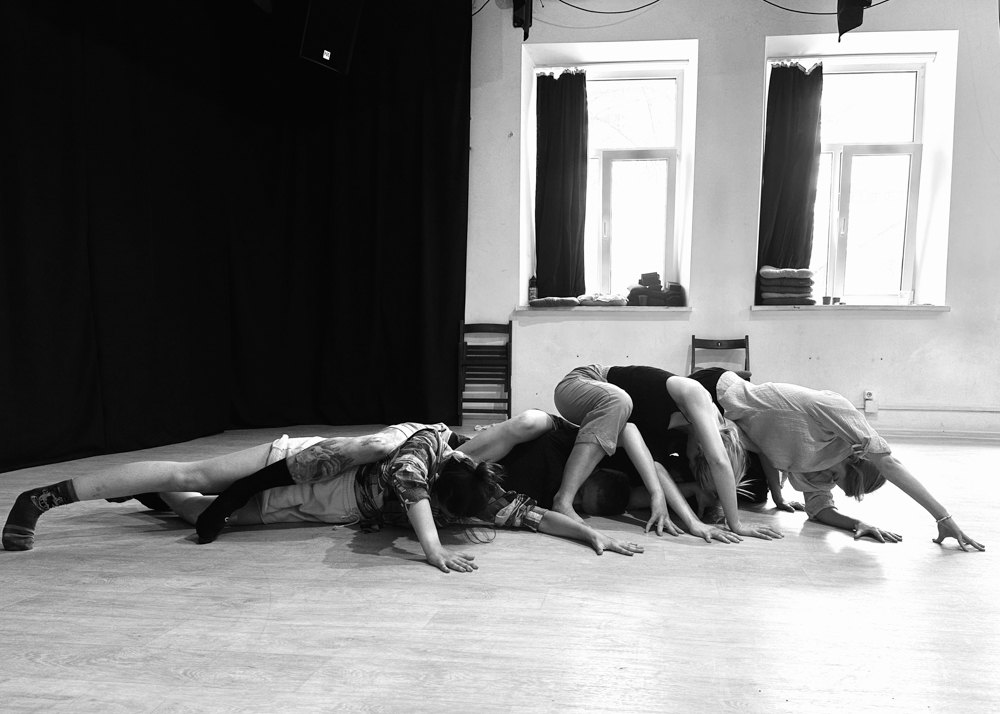 Репетиція вистави «Тут буде сад».